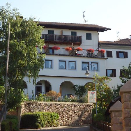 Gasthof Zum Roessl San Genesio Atesino Εξωτερικό φωτογραφία