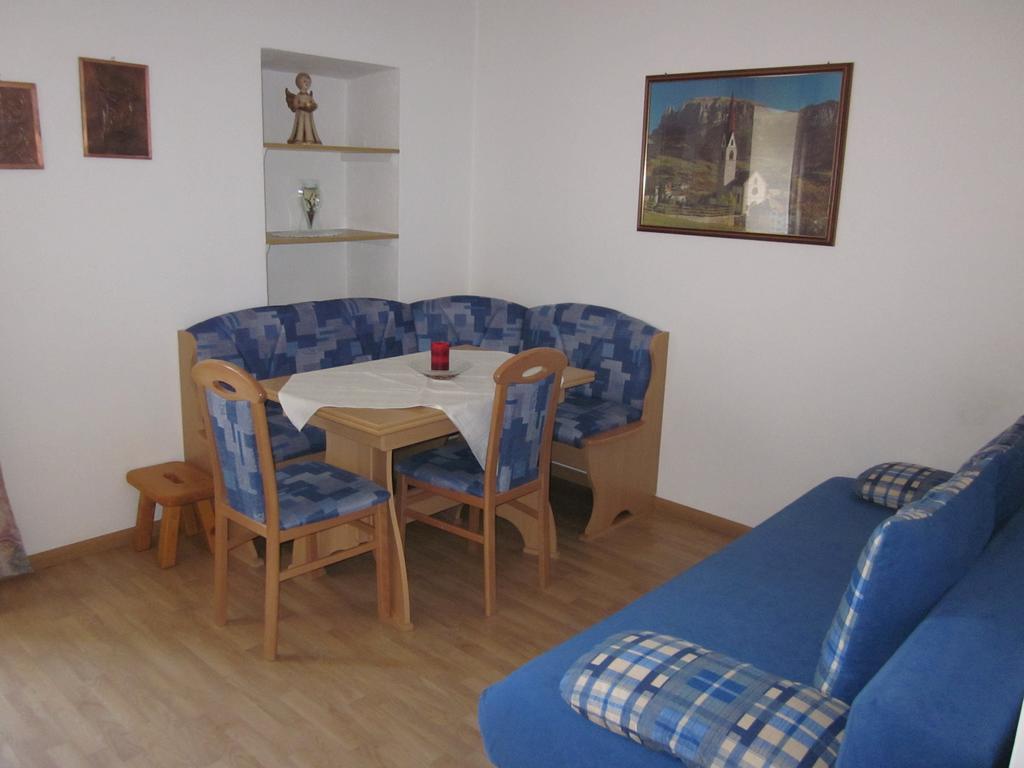Gasthof Zum Roessl San Genesio Atesino Εξωτερικό φωτογραφία